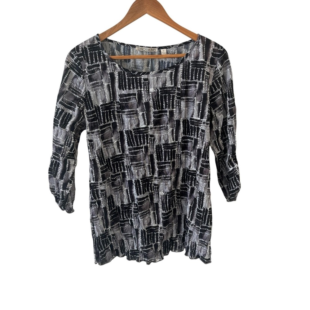 Sno Skins Geometric Tunic Top L Black Gray Crinkle Roll Tab Sleeve Stretch‎